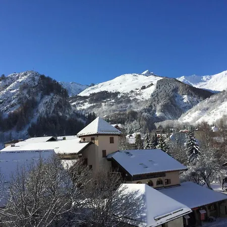 Les Etoiles Des Neiges 8 *